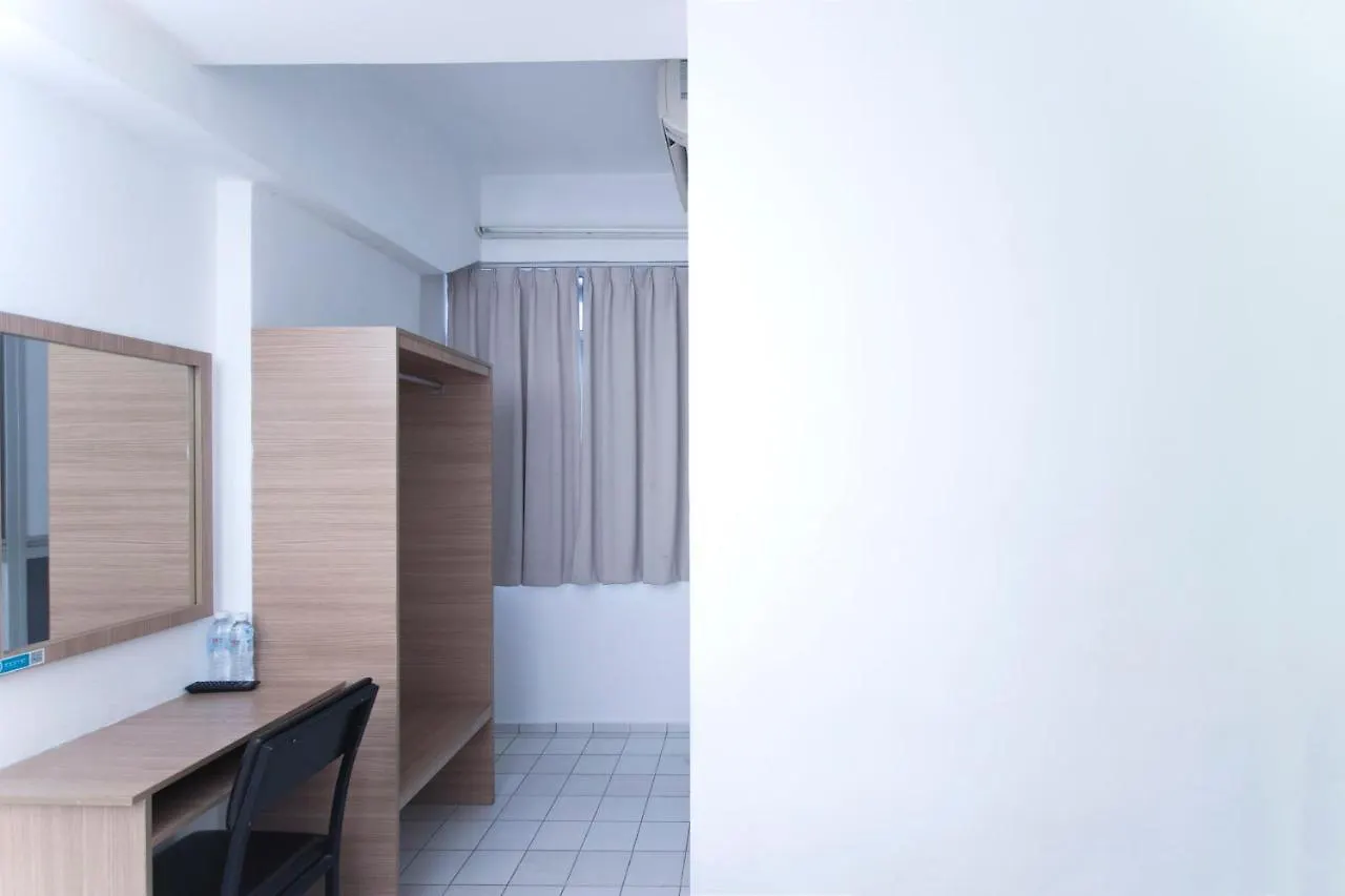Oyo 90150 City Campus Lodge & Hotel Kuala Lumpur 0*,  Malaysia