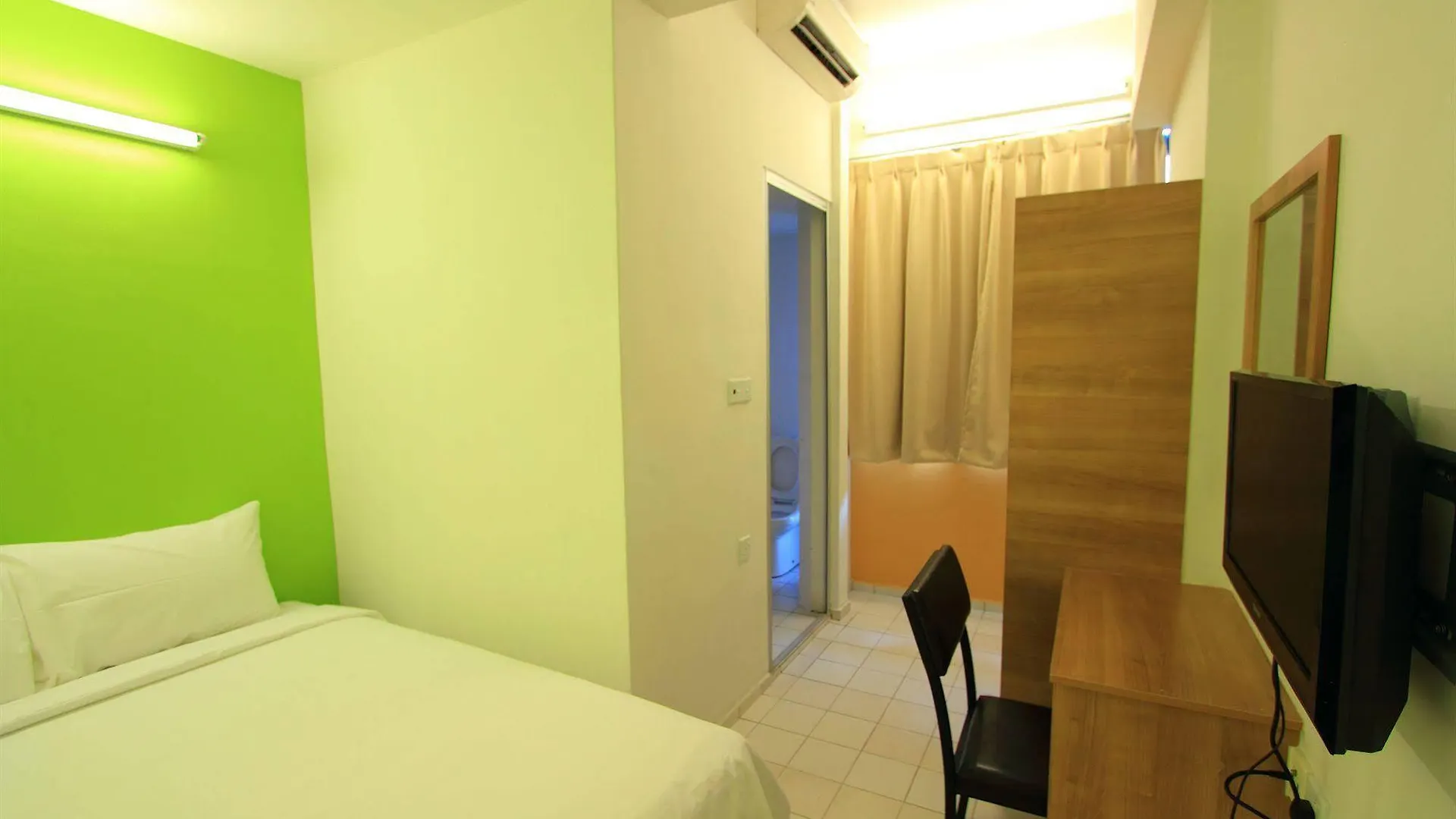 Oyo 90150 City Campus Lodge & Hotel Kuala Lumpur 0*,